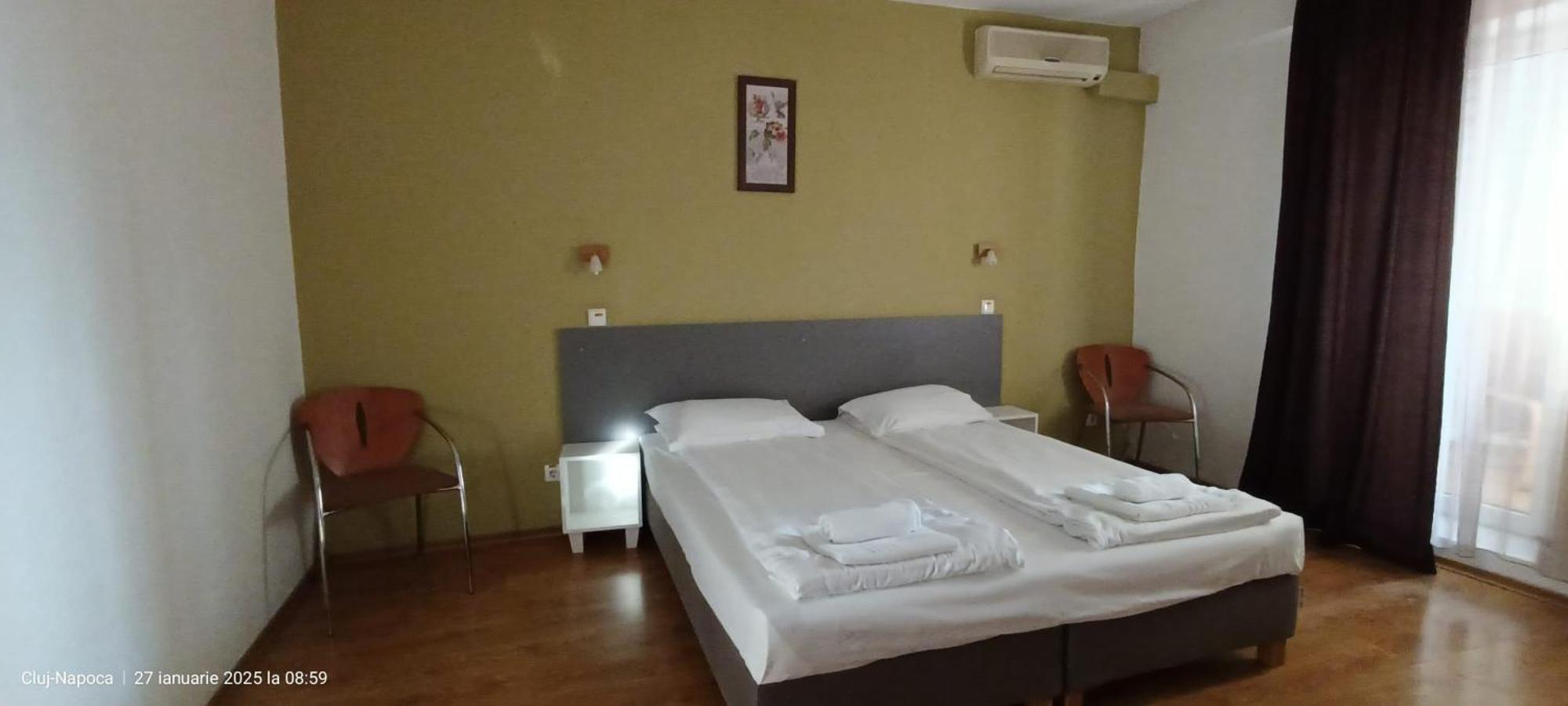 Hotel Liliacul 클루지나포카 외부 사진